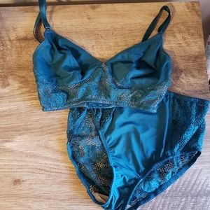 30F/M Fortnight Lingerie Set